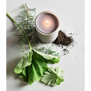 Vela perfumada monocromática n.º 5 Rain de 3 mechas - Ciprés, Geranium y Musk.