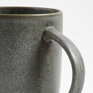 Oficio Charcoal Taza gris.