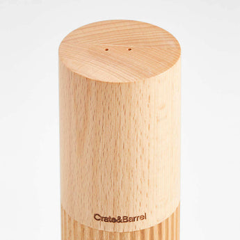 Salero de madera natural estriado Hanno.