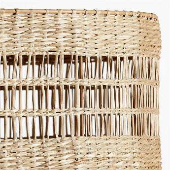 Lámpara de pie de escayola blanca Santorini con pantalla tejida.