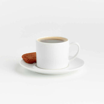 Taza de café expreso Aspen con platillo.