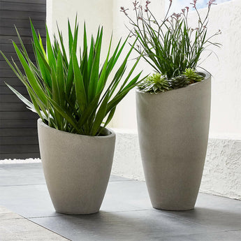 Slant Light Grey Short Indoor/Exterior Plantador.