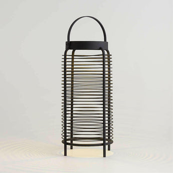 Farol solar Wells de metal negro Exterior .