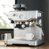 Máquina de café expreso Breville® Barista Express.