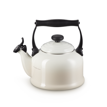 Tetera de merengue Le Creuset Tradition.