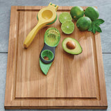 Herramienta de aguacate OXO® 3 en 1.
