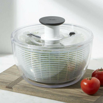 Centrifugadora de ensalada grande OXO®.
