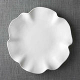 Plato blanco Ruffle 16".