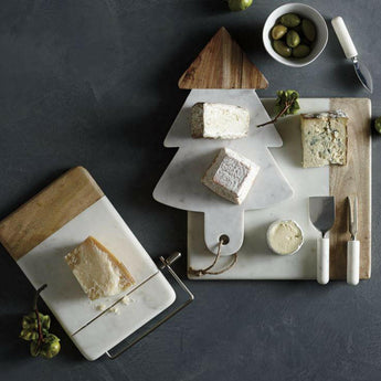 Juego de 3 cuchillos para queso con mango de mármol.