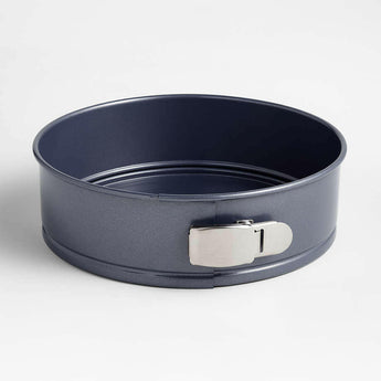 2. Molde Springform Crate & Barrel Slate Blue de 9".
