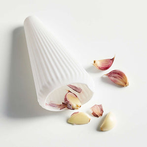 Chef'n ® GarlicCone Garlic Peeler