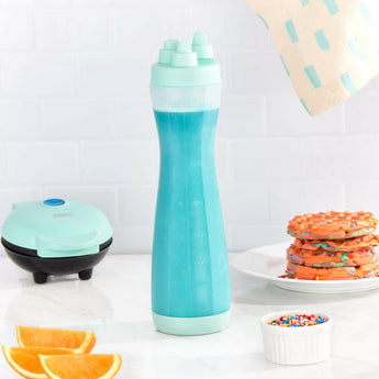 SUPERSQUEEZE™ Batter Bottle.