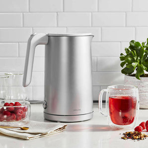 ZWILLING ® Enfinigy Silver Cool Touch Tea Kettle