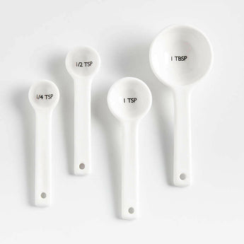 Aspen White Measuring Spoons.