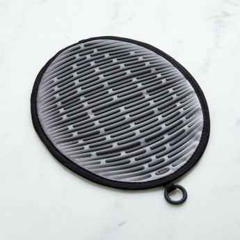 Black Silicone Pot Holder.