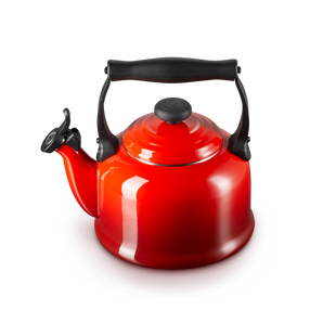 Le Creuset Traditional Coffee Maker Red