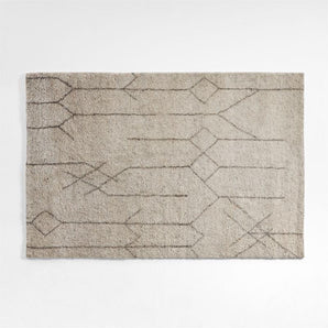 Palencia wool rug showcasing exquisite craftsmanship and luxurious texture for elegant home décor