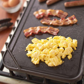 Reversible Ceramic Double Griddle.