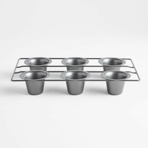Chicago Metallic 6-Cup Popover Pan.