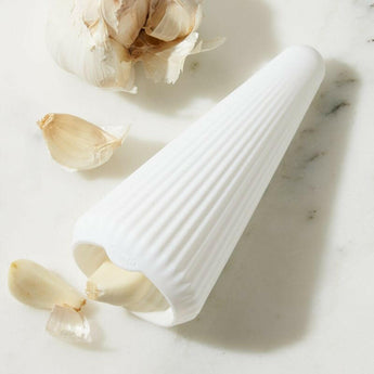 Chef'n ® GarlicCone Garlic Peeler..