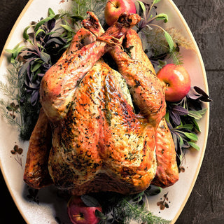 Receta de pavo asado con mantequilla y salsa de vino blanco a la sartén