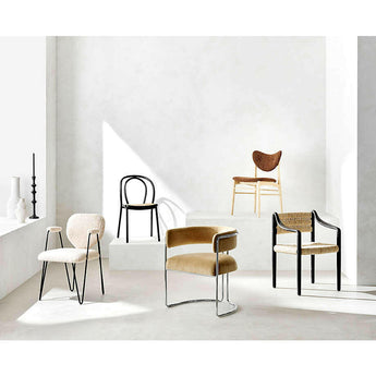 Candelabro cónico de madera de acacia negra Century 20".