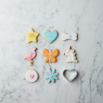 Cortador de galletas corazón.