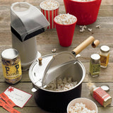 Palomitero de cocina negro.