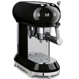 Máquina de espresso negra SMEG.