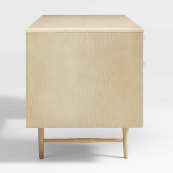 Escritorio Kaufman 62" de madera natural y rubia con cajón para archivos.