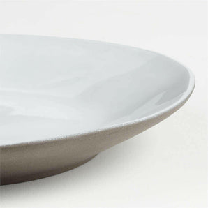 Plato de gres reciclado Marin White.