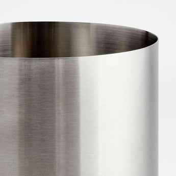 Portautensilios de acero inoxidable.