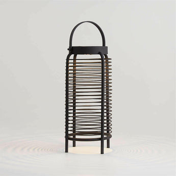 Farol solar Wells de metal negro Exterior .