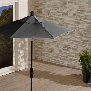 Sombrilla redonda Sunbrella® de 6' con marco negro inclinable