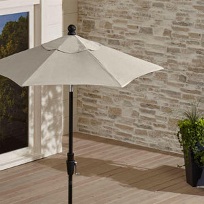 Sombrilla redonda Sunbrella® de 6' con marco negro inclinable
