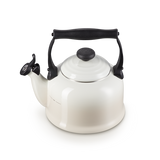 Tetera de merengue Le Creuset Tradition.