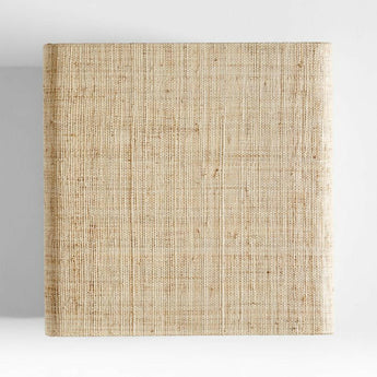 Mesa auxiliar con estante Meadow Grasscloth.