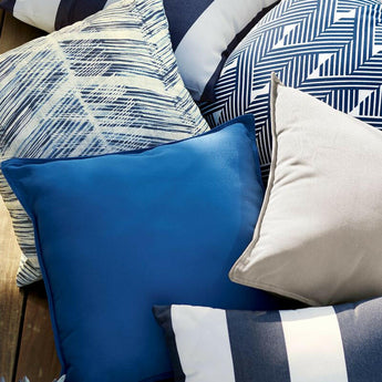 Ns Navy Cabana Stripe 20x13.