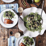 Cuenco pequeño de 11" con volante blanco.