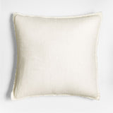 Arla Wht Eyelash 23x23 DA Plw.