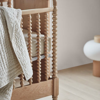 Jenny Lind Heirloom Maple Wood Convertib.