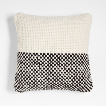 "Ink Black and Arctic Ivory Chunky 20""".