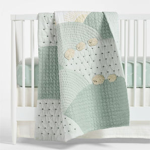Baby Counting Sheep Organic Cotton Crib Quilt