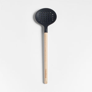 Cuchara ranurada de silicona y madera Crate &amp; Barrel