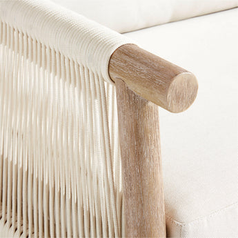 Fen Outdoor Lounge Chair.