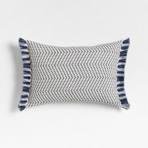 Cojín decorativo de algodón orgánico con flecos en zigzag de Gracinha