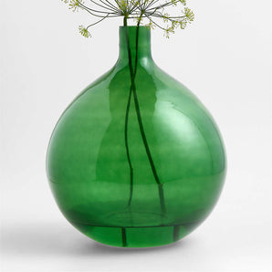 Leone Vase