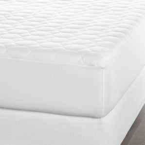 Queen Mattress Pad.
