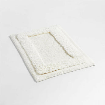 Raffee White Fluffy Cotton Bath Mat.
