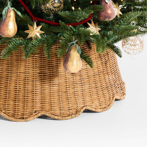Scalloped Fiber Christmas Tree Collar 27"